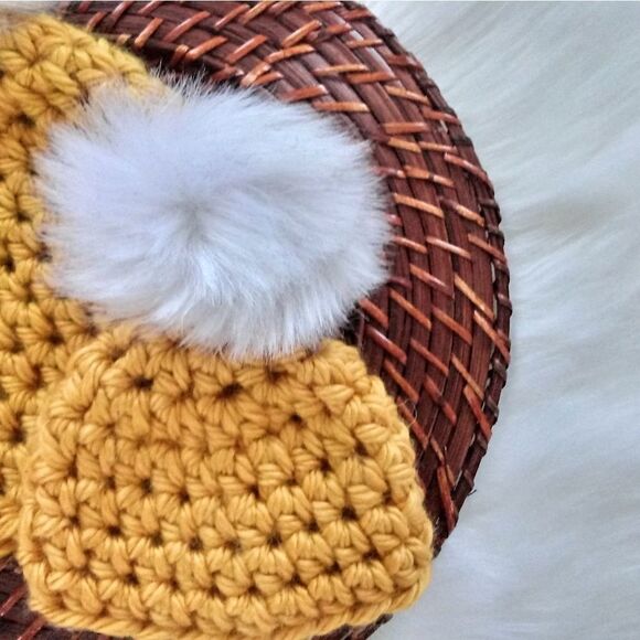 Mommy & Me Chunky Knit Crochet Hat Set - Picture 5 of 7